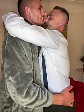 WildFlame2525 online show from October 10, 9:09 pm