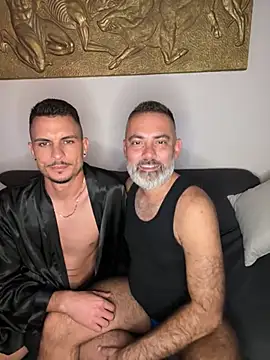 WildFlame2525 online show from October 14, 11:29 pm