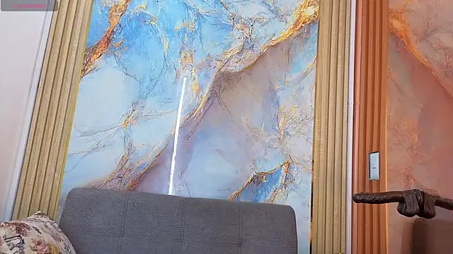 Nahomy Smiths aws online show from November 2, 9:51 pm