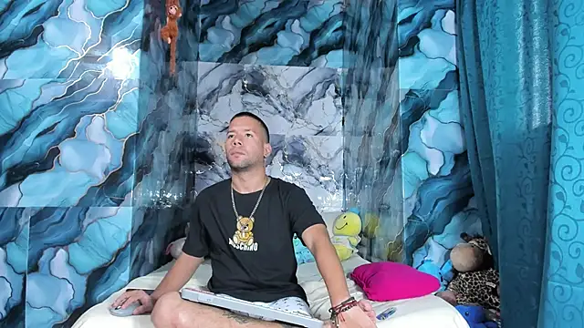 celesteyorucso1 online show from October 16, 10:12 pm