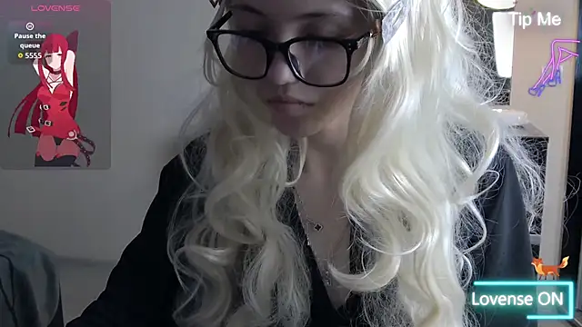 Snapshot of MissKotomiss chatting on October 12, 7:38 pm MissKotomiss online show from October 12, 7:38 pm