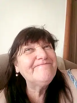 Apeesynka55211 online show from April 3, 8:56 am