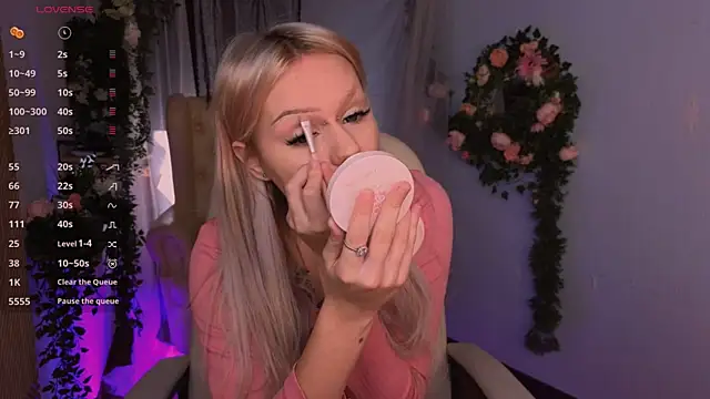 kitten murray  online show from November 29, 5:44 am