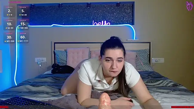 Snapshot of cutieblush chatting on October 5, 12:37 am cutieblush online show from October 5, 12:37 am