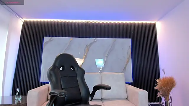 VenusCooper online show from November 25, 7:26 pm