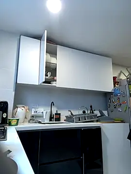 Zoe riivas online show from October 10, 11:37 am