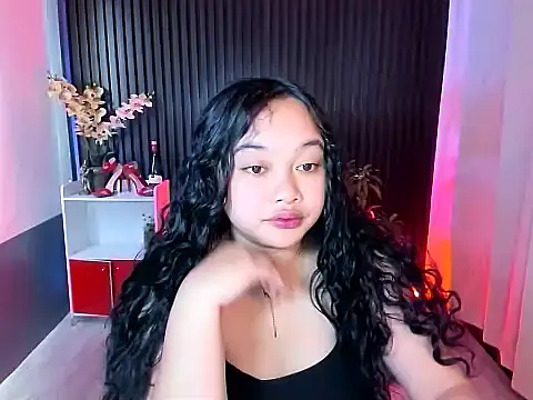 UrFavouriteCravings online show from November 15, 12:44 am