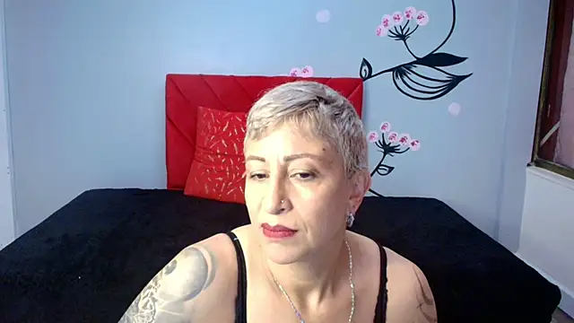 Charlotte  Gray online show from November 4, 12:21 pm