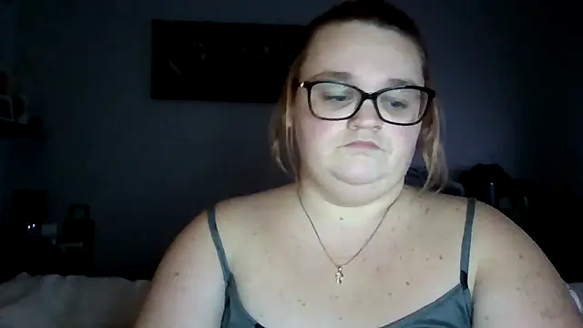 Curvy-AmyX online show from October 20, 7:50 pm