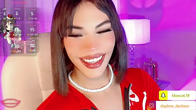 Snapshot of Daphnne_XXX chatting on October 3, 3:55 am Daphnne XXX online show from October 3, 3:55 am