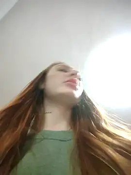 Bennuluspeach  online show from December 14, 4:29 am