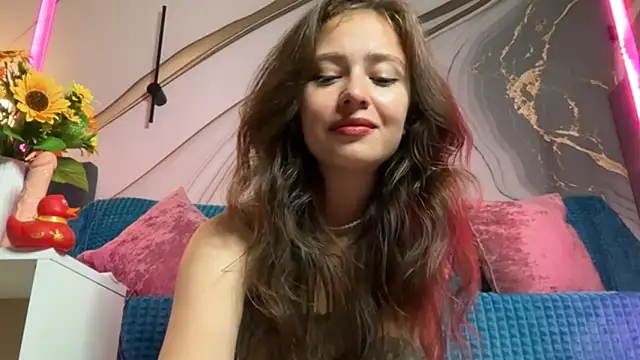 Snapshot of erikaa_miuu chatting on October 8, 5:28 pm erikaa miuu online show from October 8, 5:28 pm