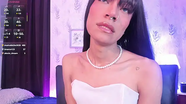 alana madison10 online show from October 5, 10:15 pm