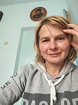 Masha412111 online show from May 19, 8:43 am
