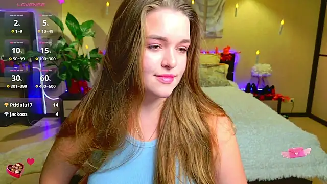 EmilyWhispers online show from November 19, 7:36 pm