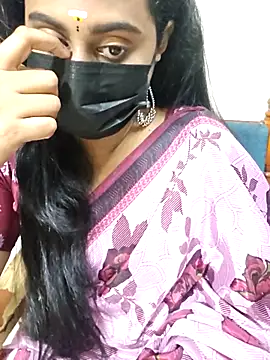 Snapshot of Dheronika_sweetie chatting on October 6, 11:05 am Dheronika sweetie online show from October 6, 11:05 am