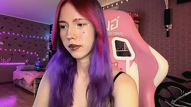 Jerrieberry online show from December 21, 2:21 pm