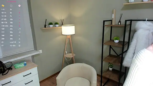 PocketDollX online show from March 21, 2:22 pm