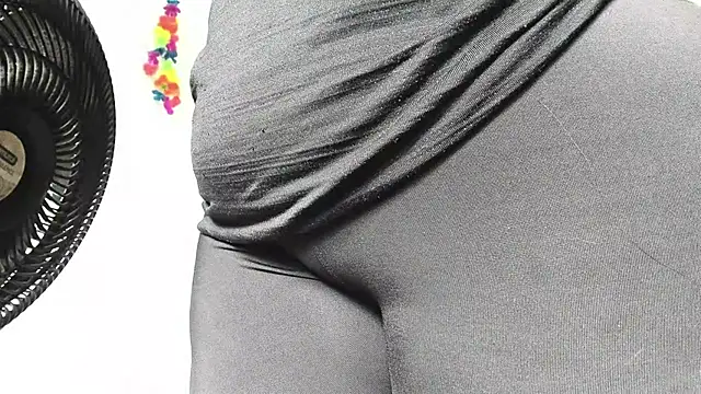 BBW LATIN BIGASSS online show from November 14, 9:15 pm