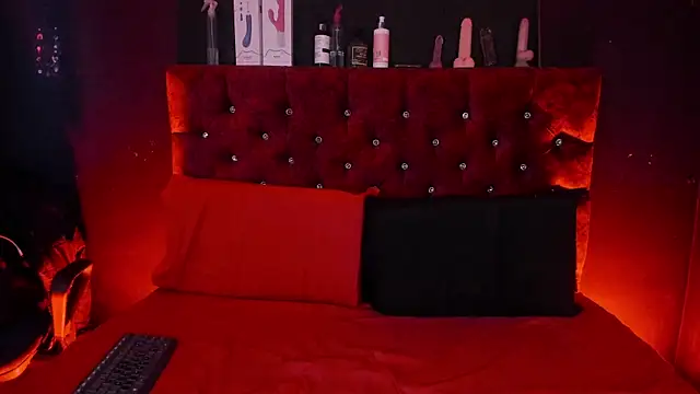 Cony l online show from November 8, 11:15 am