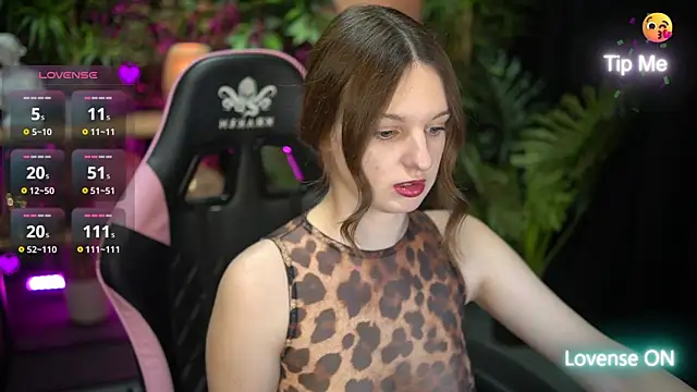 xoxo molly online show from December 16, 10:37 pm