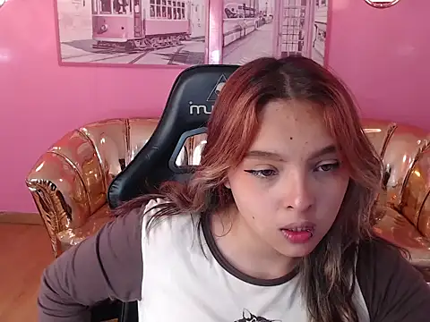 mia foster t online show from October 3, 2:00 pm