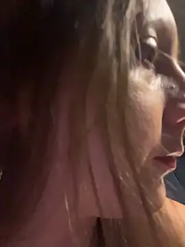 allnaturalmermaid online show from November 2, 12:58 am