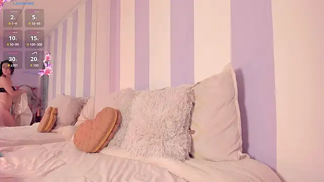 clover tter  online show from December 2, 3:30 am