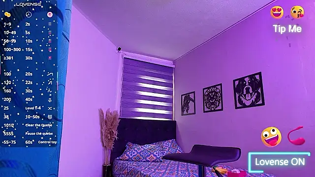 Nikki Vesper online show from March 20, 9:30 pm