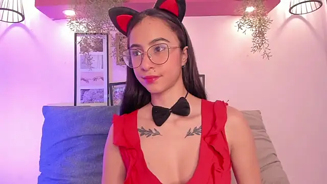 Alana Martinez  online show from November 27, 12:52 pm