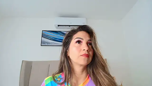 Shanell Rousex online show from November 11, 3:20 pm