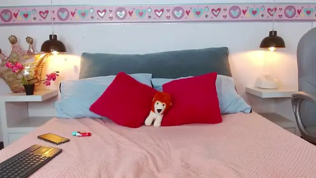 Suzy1  online show from January 6, 7:50 pm