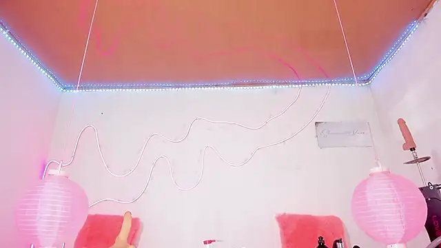 shannon kinne  online show from October 24, 6:59 pm