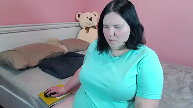  alexandra ray  online show from January 10, 3:50 pm