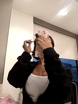 AliceJackkson online show from February 10, 11:35 am