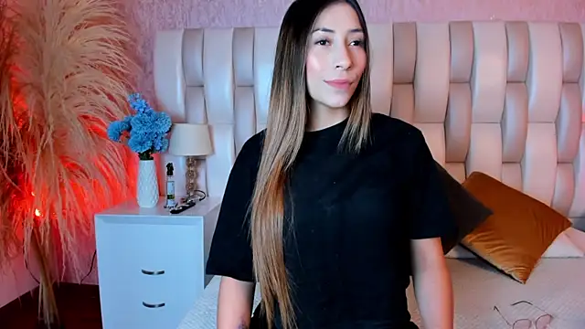 Snapshot of Lizzi_hotman chatting on October 14, 12:41 pm Lizzi hotman online show from October 14, 12:41 pm