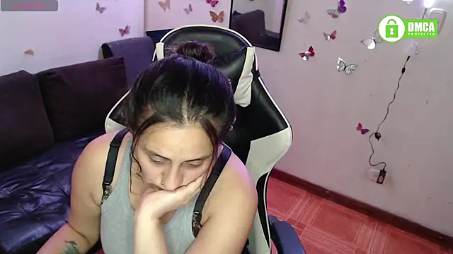 MelRaiise online show from November 13, 1:15 am