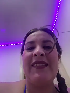 Anyhot latina online show from November 21, 11:29 pm