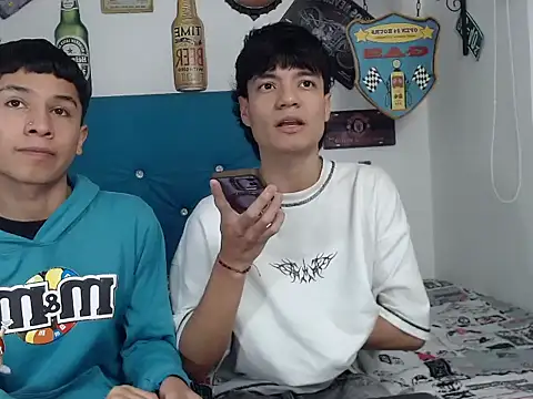 alex russo   online show from March 17, 11:20 pm