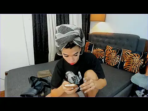 Yourdreamgoddess online show from March 4, 10:33 am