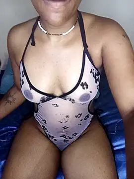 FreakieKay online show from November 8, 6:18 am