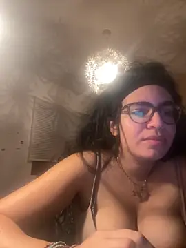 luciamaria01 online show from October 7, 4:22 pm