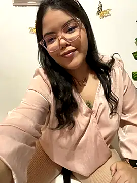 Snapshot of GabrielleMarsh1 chatting on October 19, 2:46 am GabrielleMarsh1 online show from October 19, 2:46 am