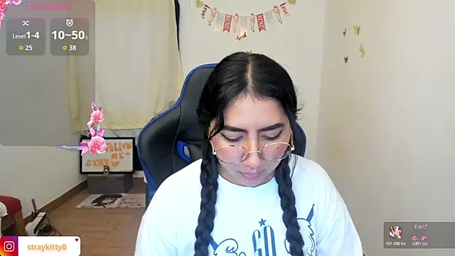 LoveLyy- online show from March 27, 3:46 pm