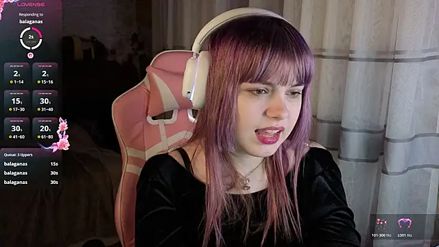 KristiBloom online show from March 8, 2:04 am