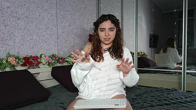  Mary Me online show from November 14, 8:20 pm