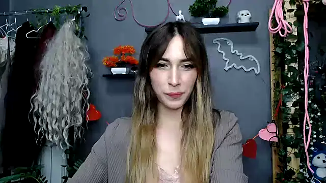 Snapshot of Walleriana chatting on October 14, 9:28 pm Walleriana online show from October 14, 9:28 pm