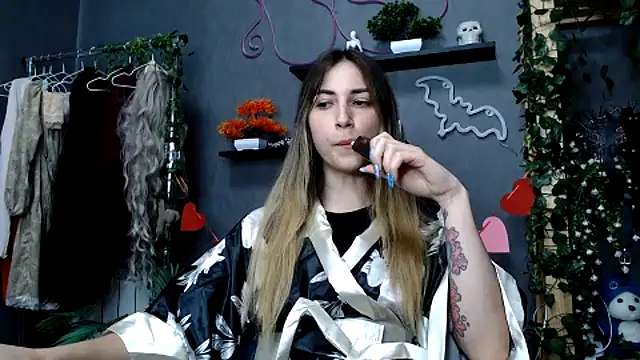 Snapshot of Walleriana chatting on October 11, 1:03 pm Walleriana online show from October 11, 1:03 pm