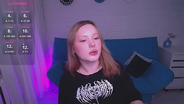 AuroraMour online show from October 20, 4:10 pm