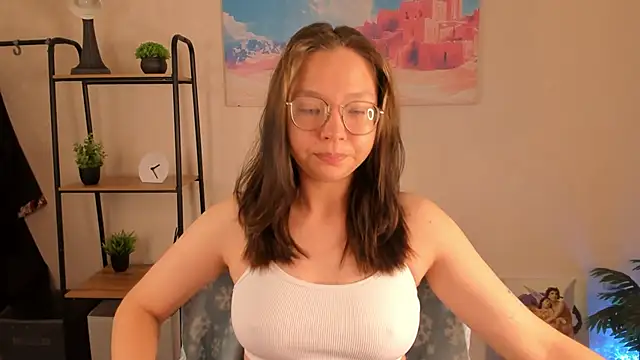 Nuura Moore online show from October 22, 1:10 am